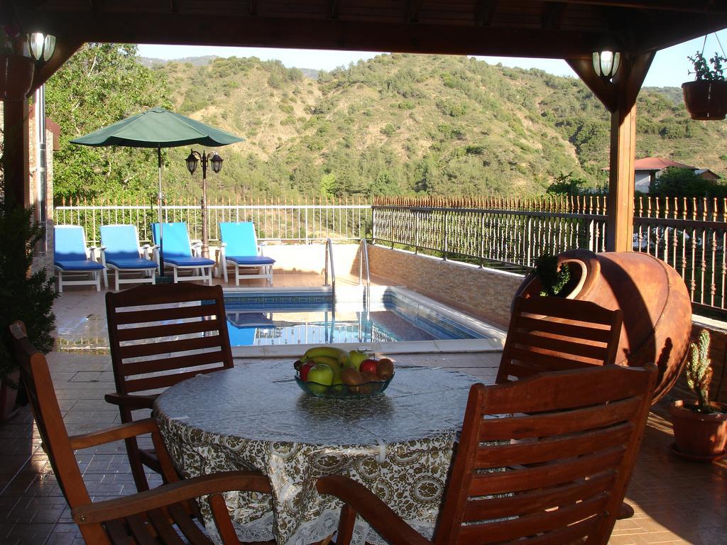 The Love Holiday House Tris Elies Extérieur photo