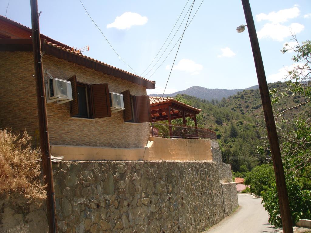 The Love Holiday House Tris Elies Extérieur photo