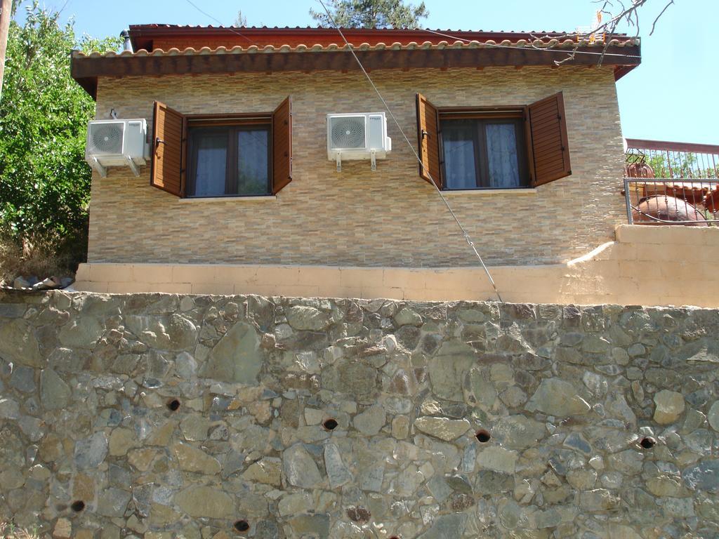 The Love Holiday House Tris Elies Extérieur photo