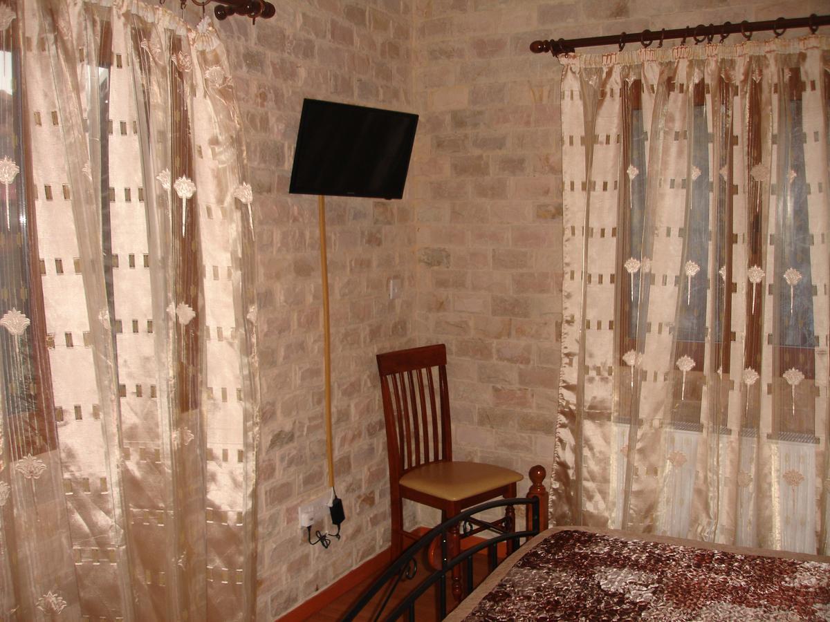 The Love Holiday House Tris Elies Extérieur photo