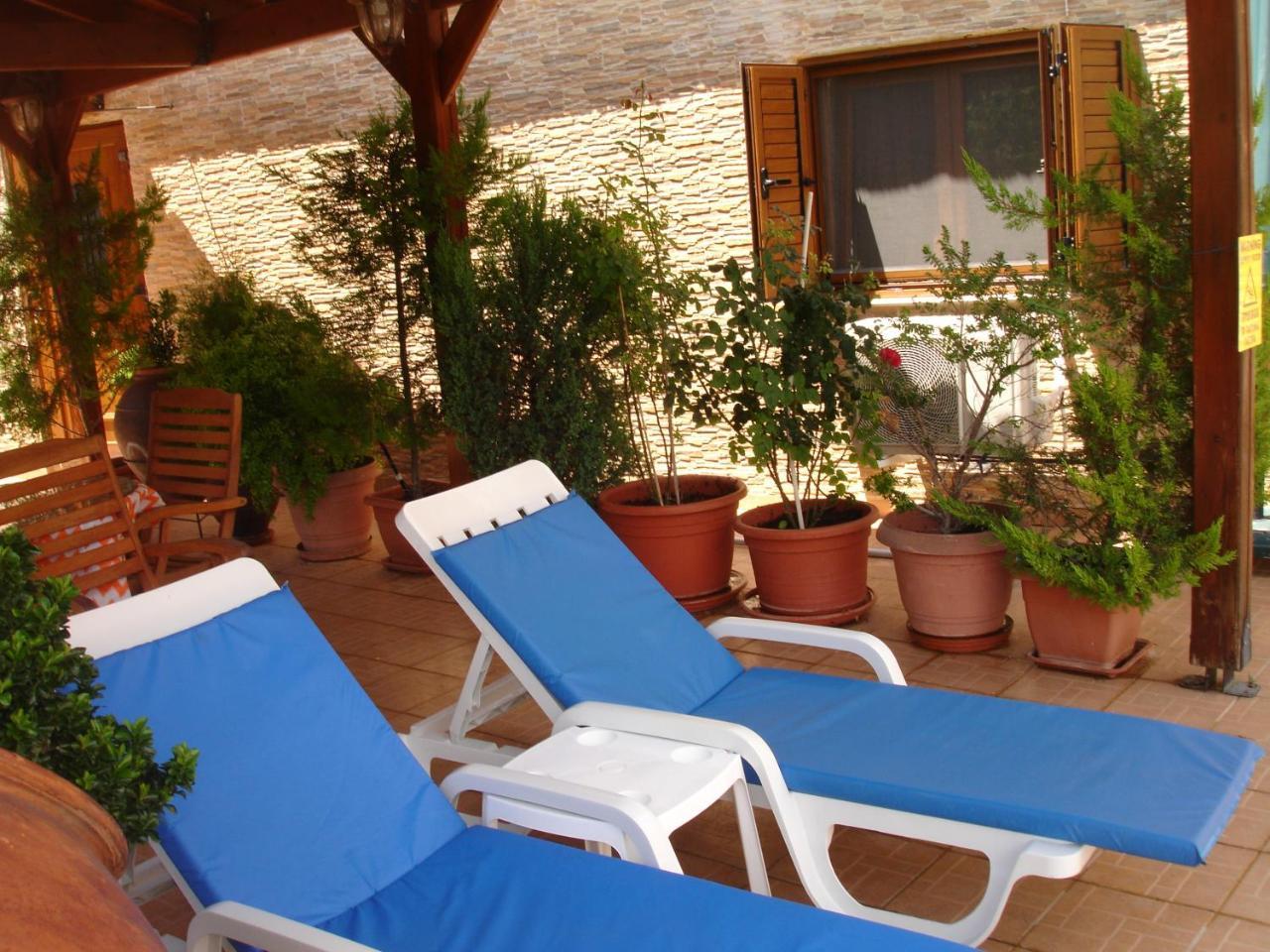 The Love Holiday House Tris Elies Extérieur photo