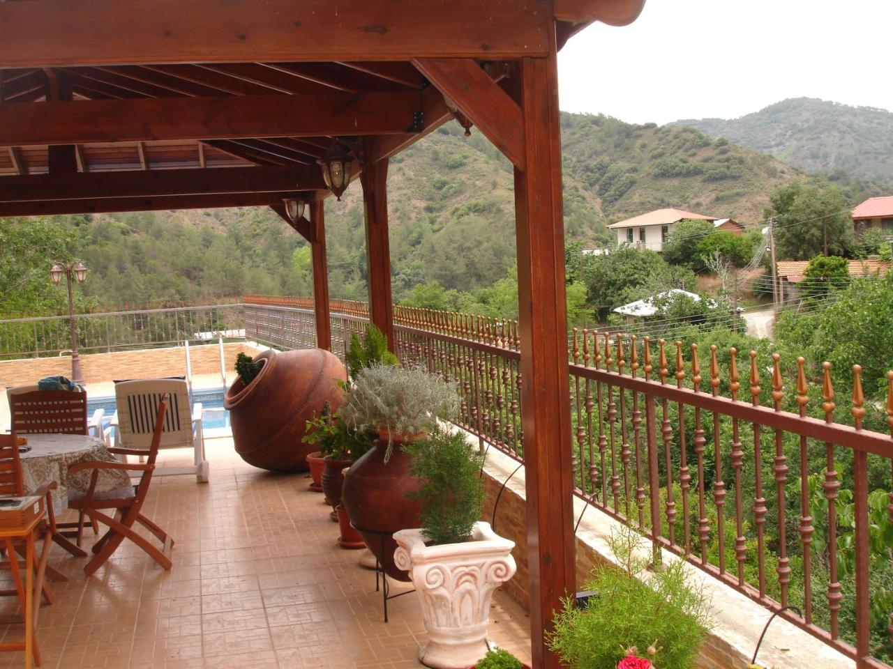 The Love Holiday House Tris Elies Extérieur photo